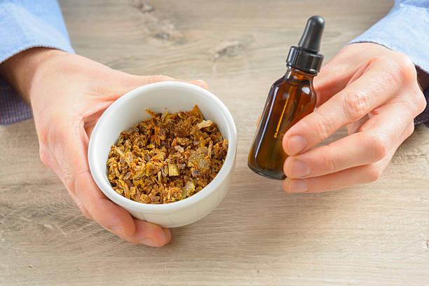Propolis Ferme de La Nolphie Miel Bio Dordogne Stage apiculture Stage greffes taille Perigord vert